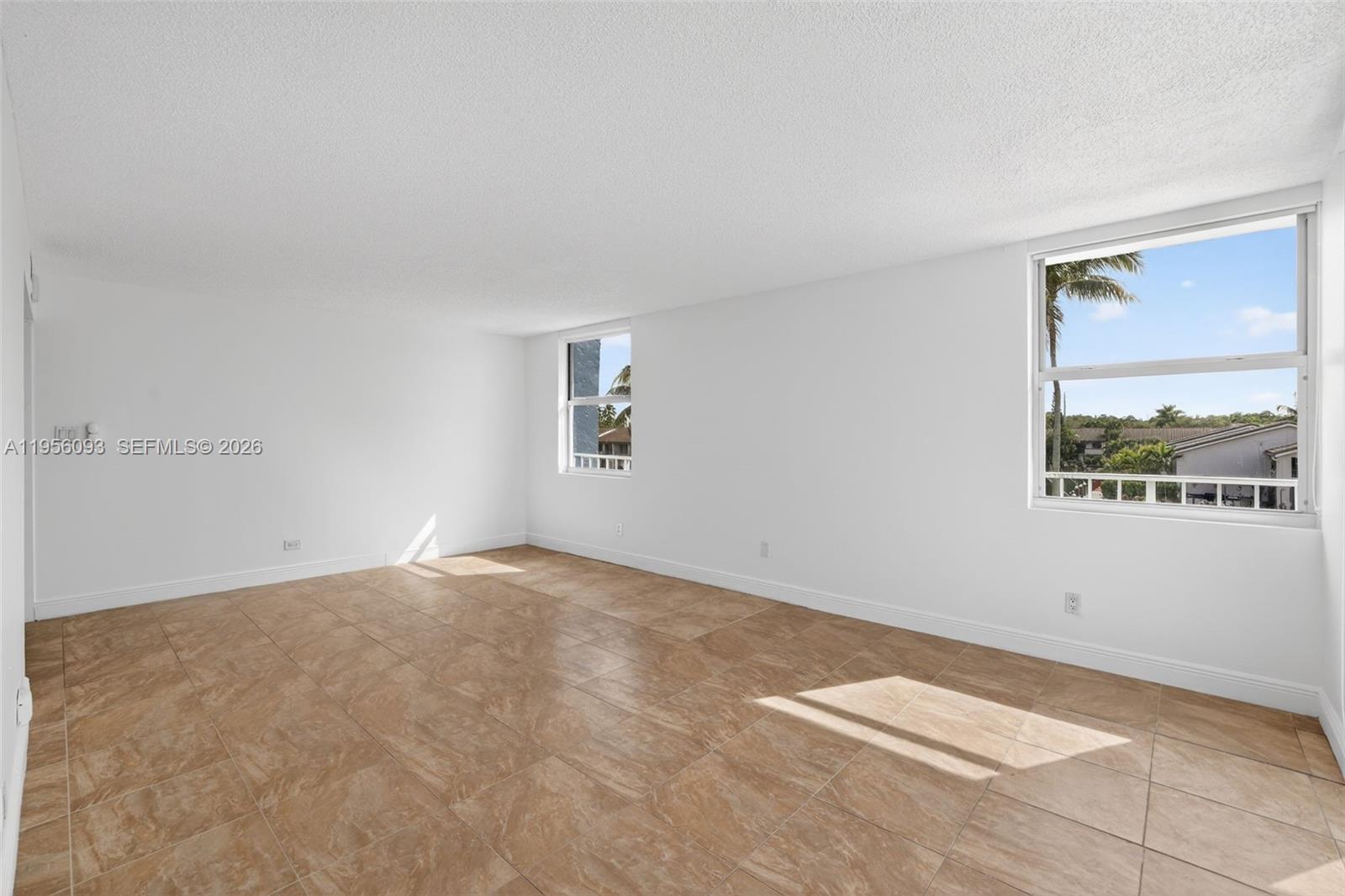 16565 NE 26th Ave # 3F