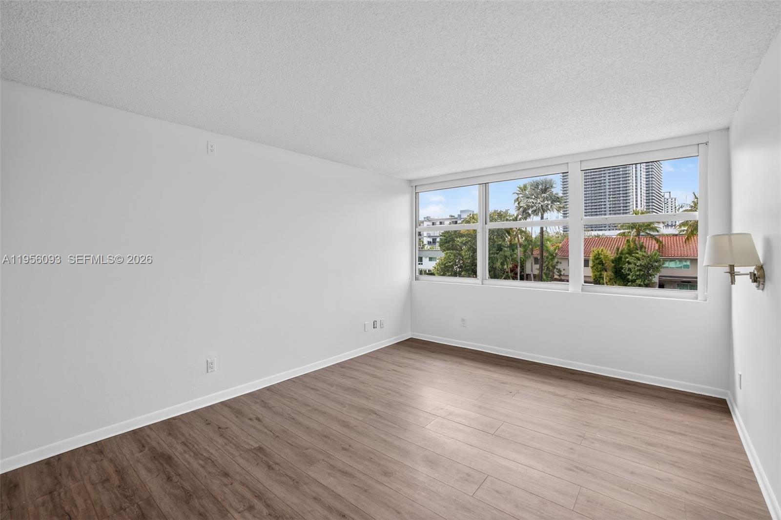 16565 NE 26th Ave # 3F
