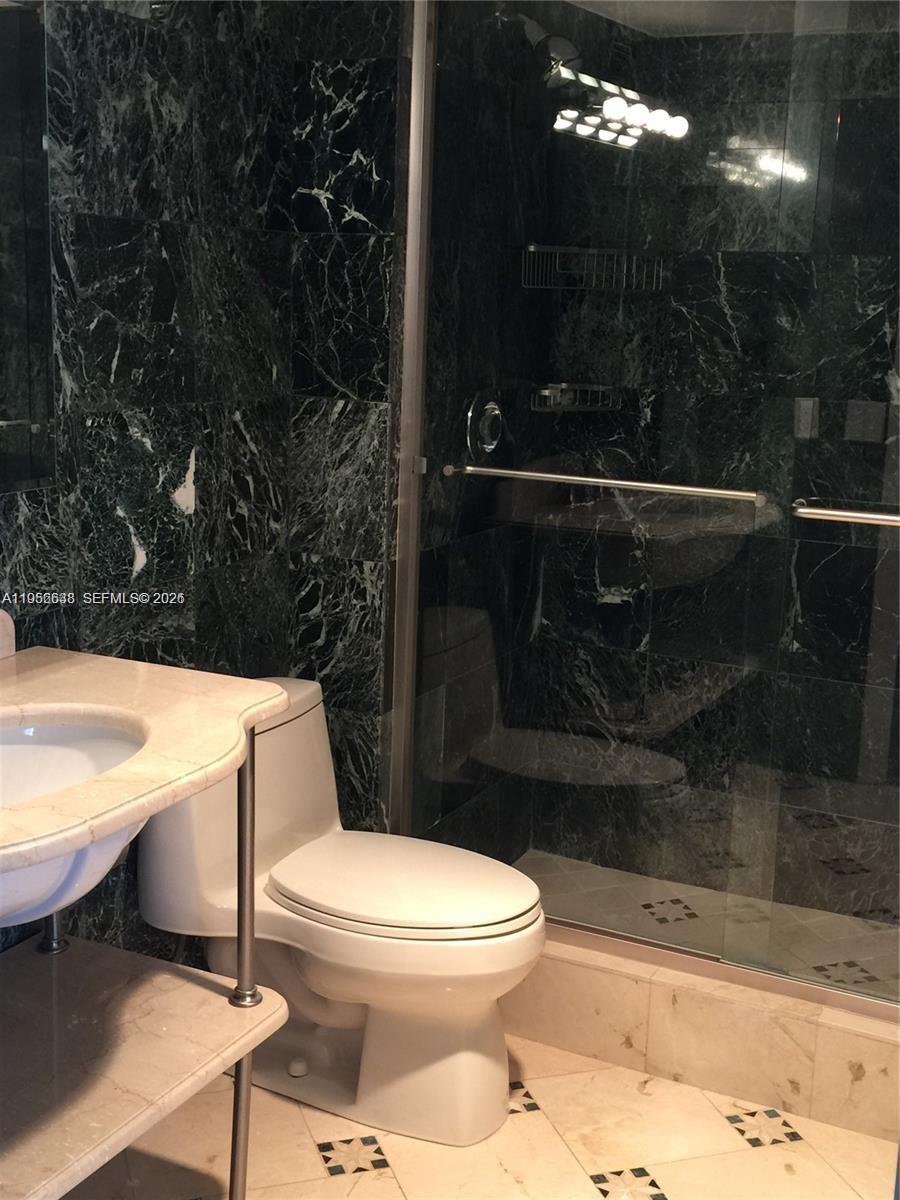 1904 S Ocean Dr # 1708