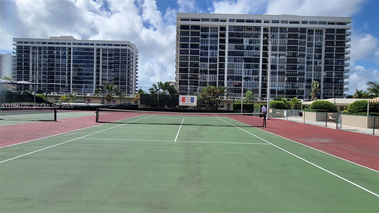 1965 S Ocean Dr Unit: ME