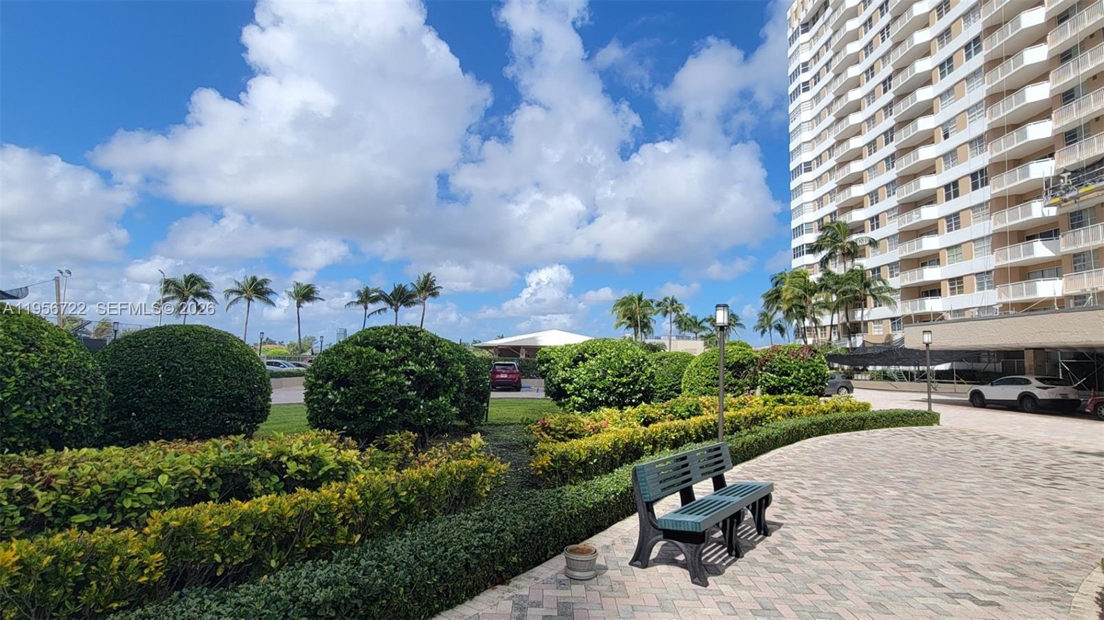 1965 S Ocean Dr Unit: ME