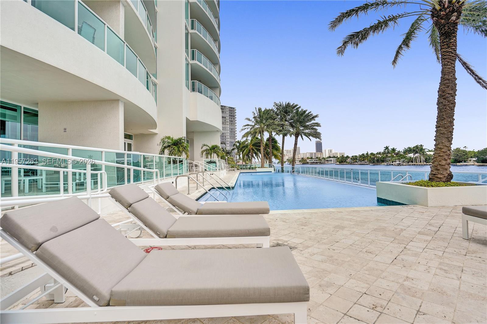 20201 E Country Club Dr # 1808
