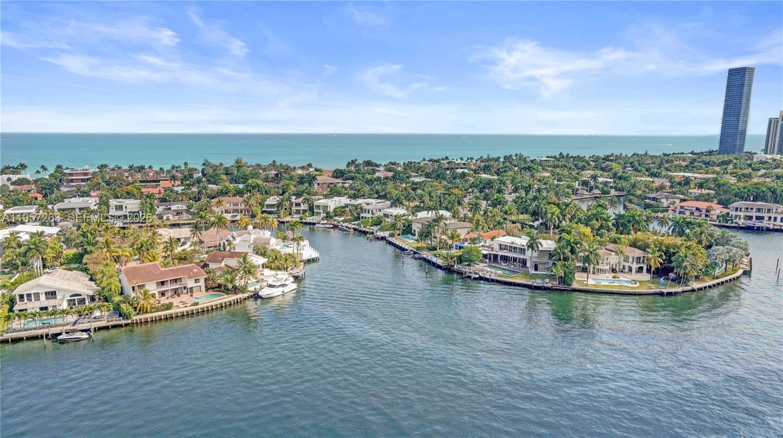 20201 E Country Club Dr # 1808