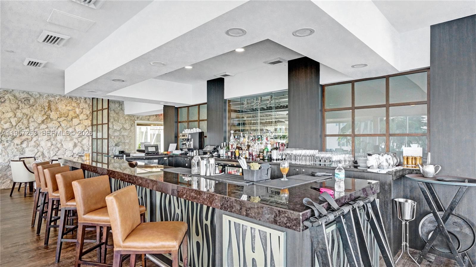 20201 E Country Club Dr # 1808