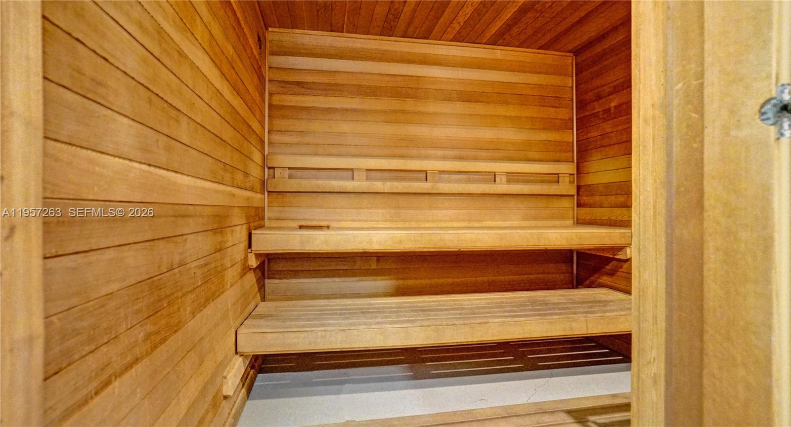 20201 E Country Club Dr # 1808