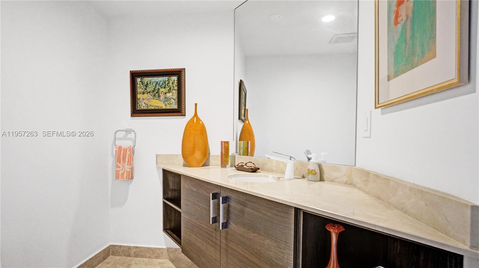 20201 E Country Club Dr # 1808