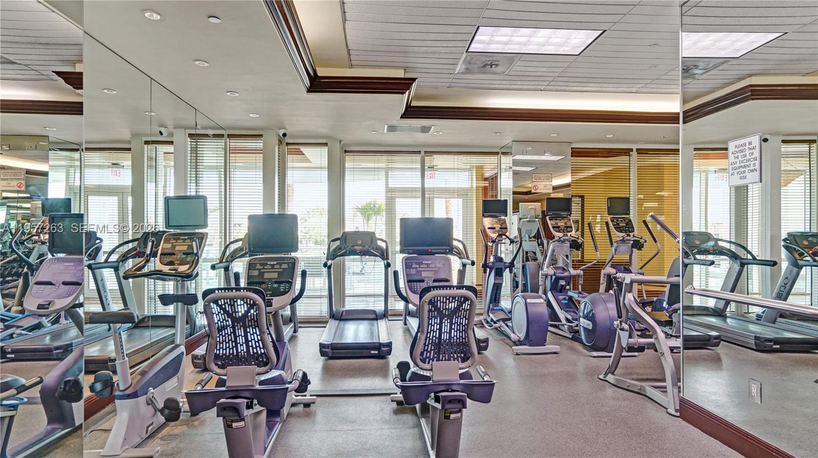 20201 E Country Club Dr # 1808