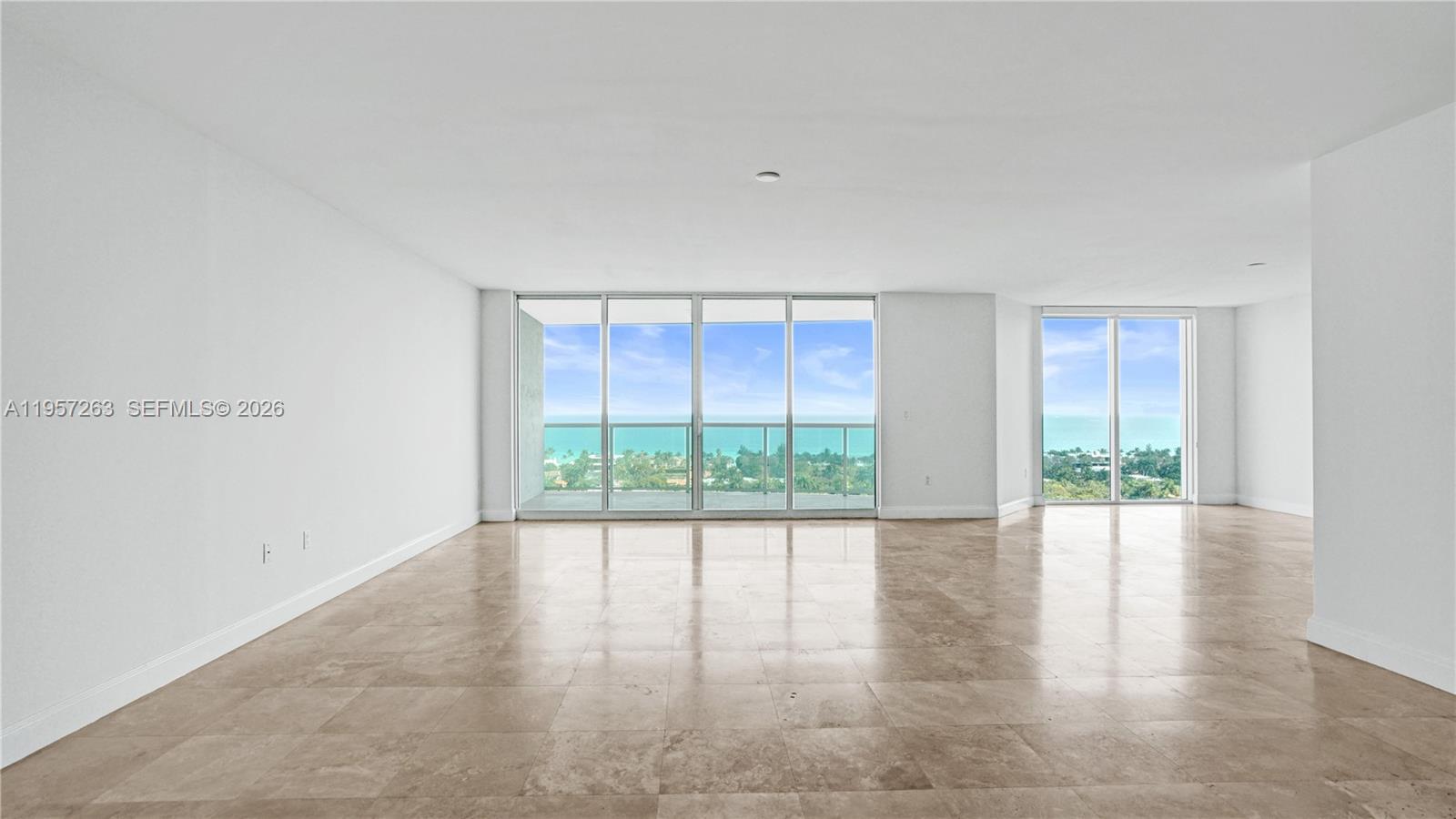 20201 E Country Club Dr # 1808