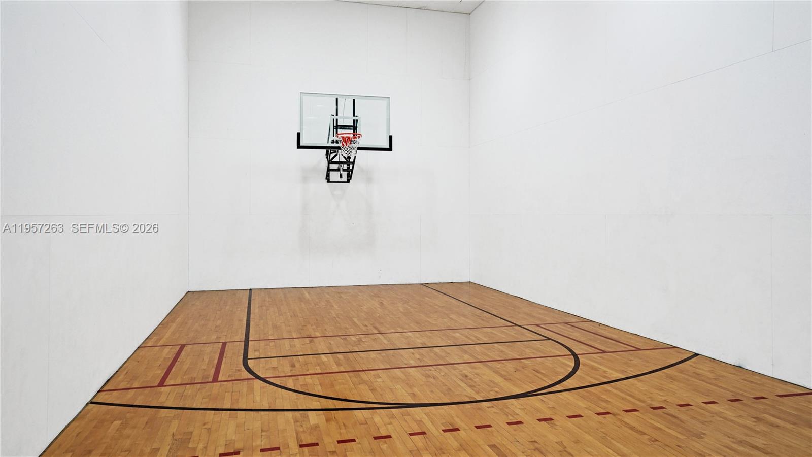 20201 E Country Club Dr # 1808