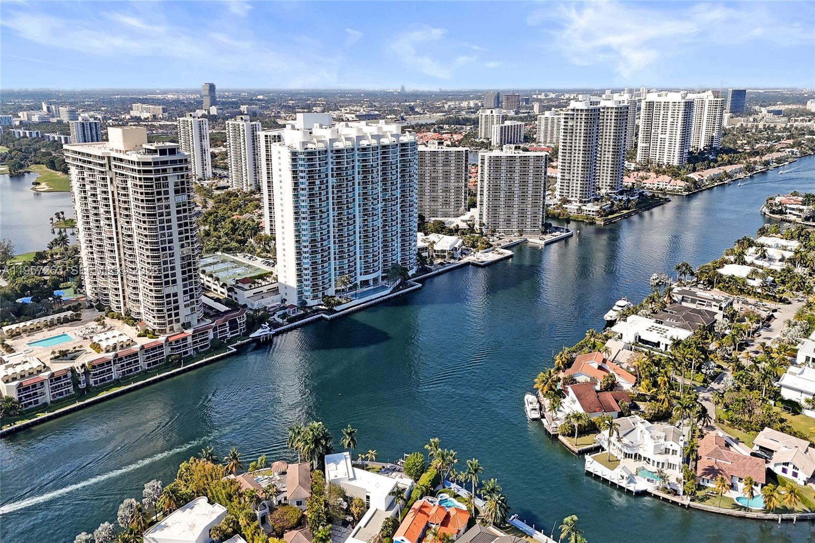 20201 E Country Club Dr # 1808