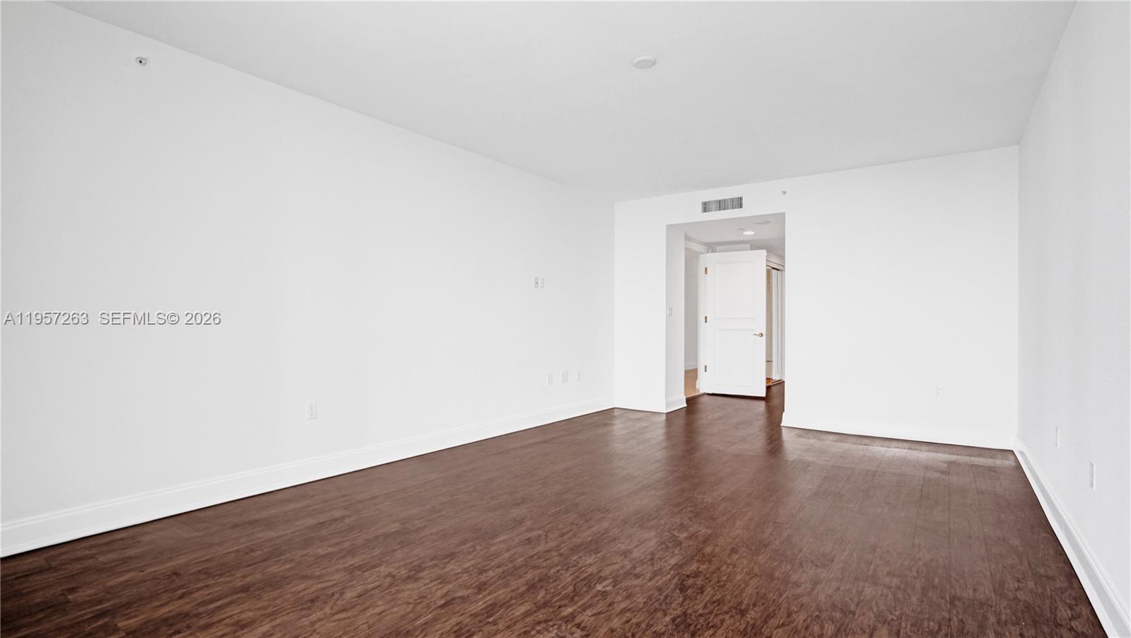 20201 E Country Club Dr # 1808