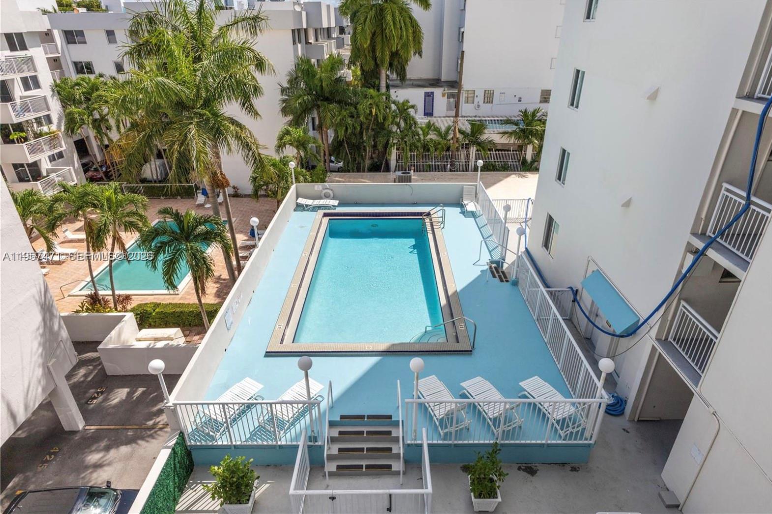 1345 Lincoln Rd # 604