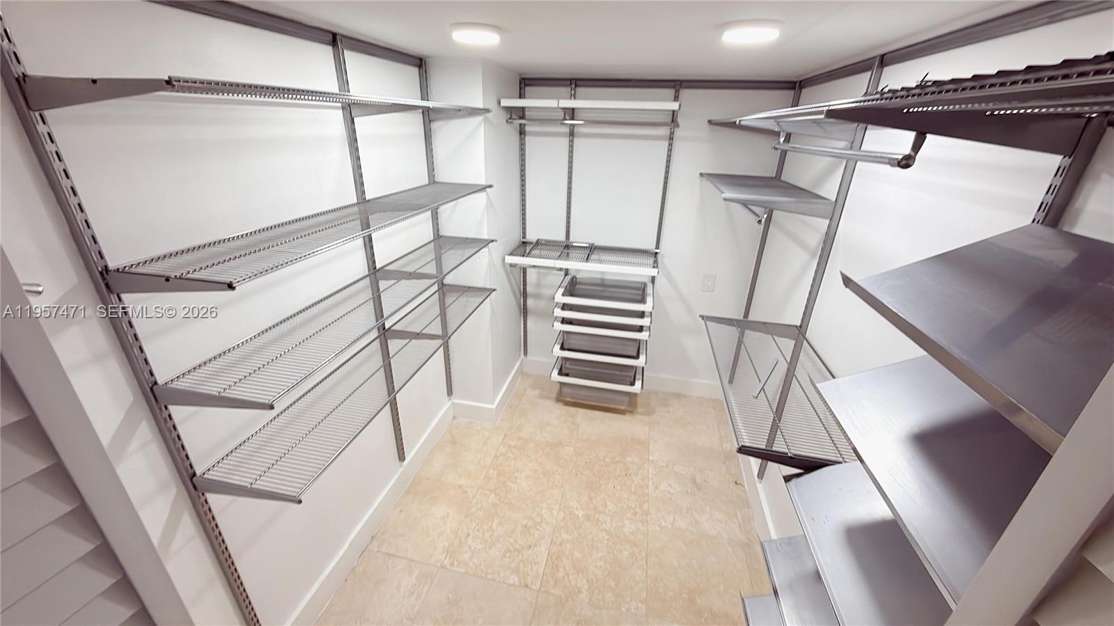 1345 Lincoln Rd # 604