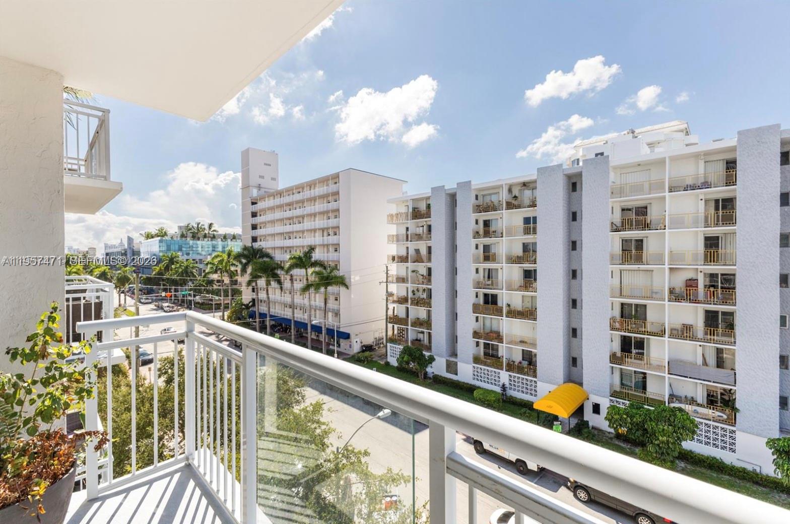 1345 Lincoln Rd # 604