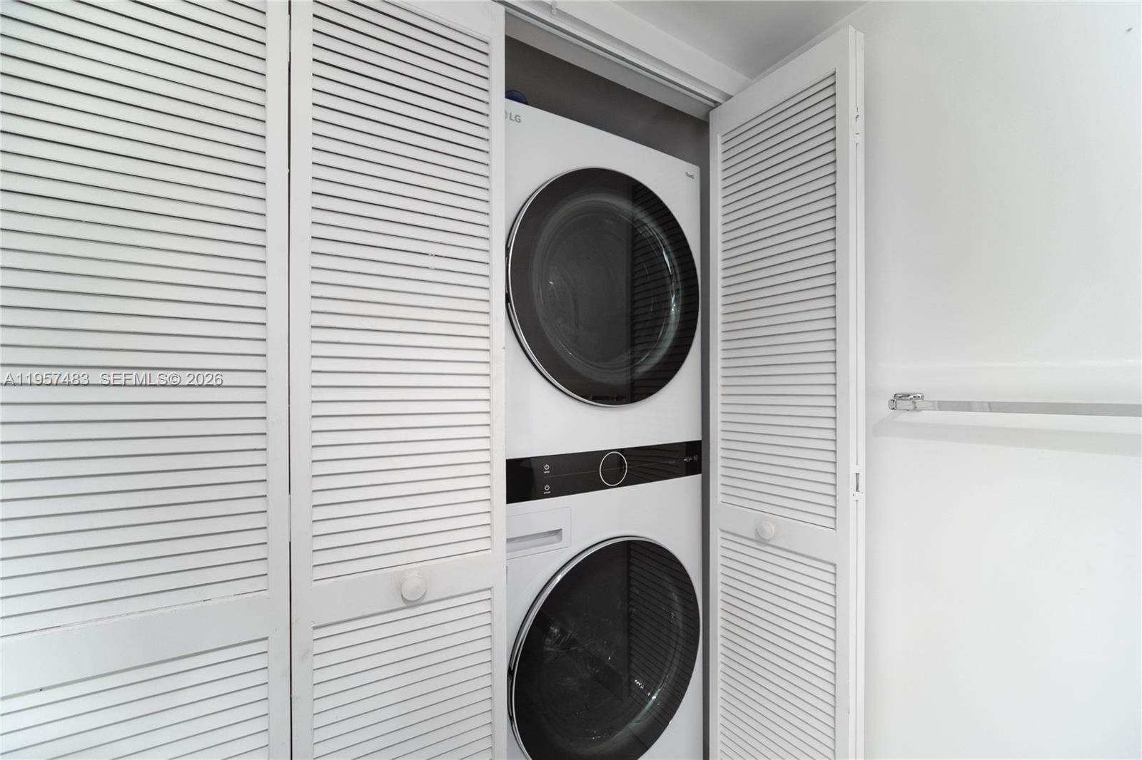 16445 Collins Ave # 222