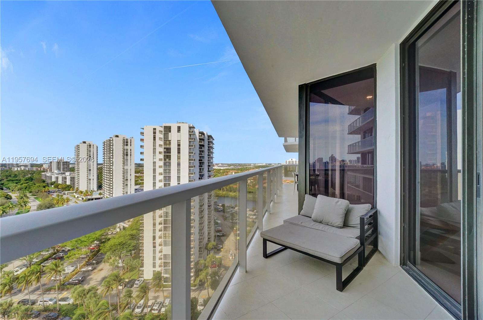 20281 E Country Club Dr # 1503