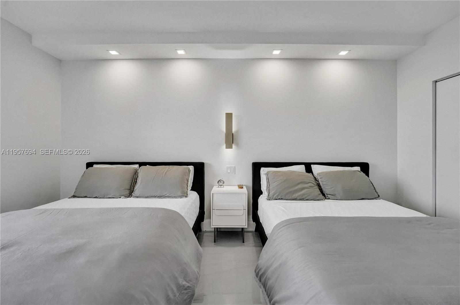 20281 E Country Club Dr # 1503