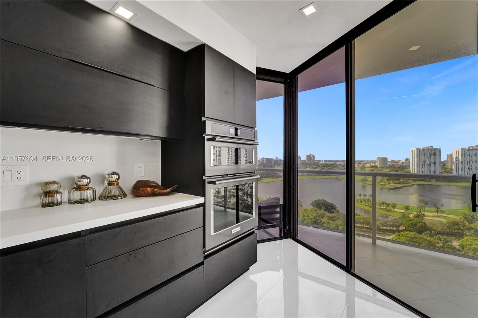 20281 E Country Club Dr # 1503