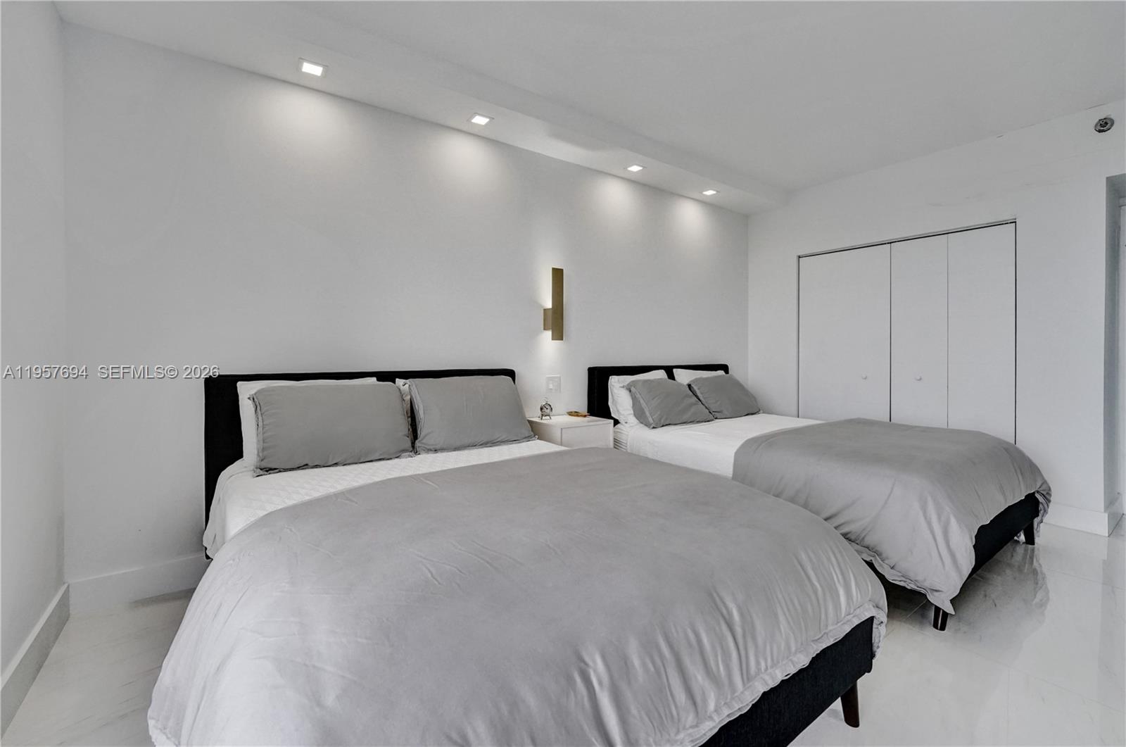 20281 E Country Club Dr # 1503