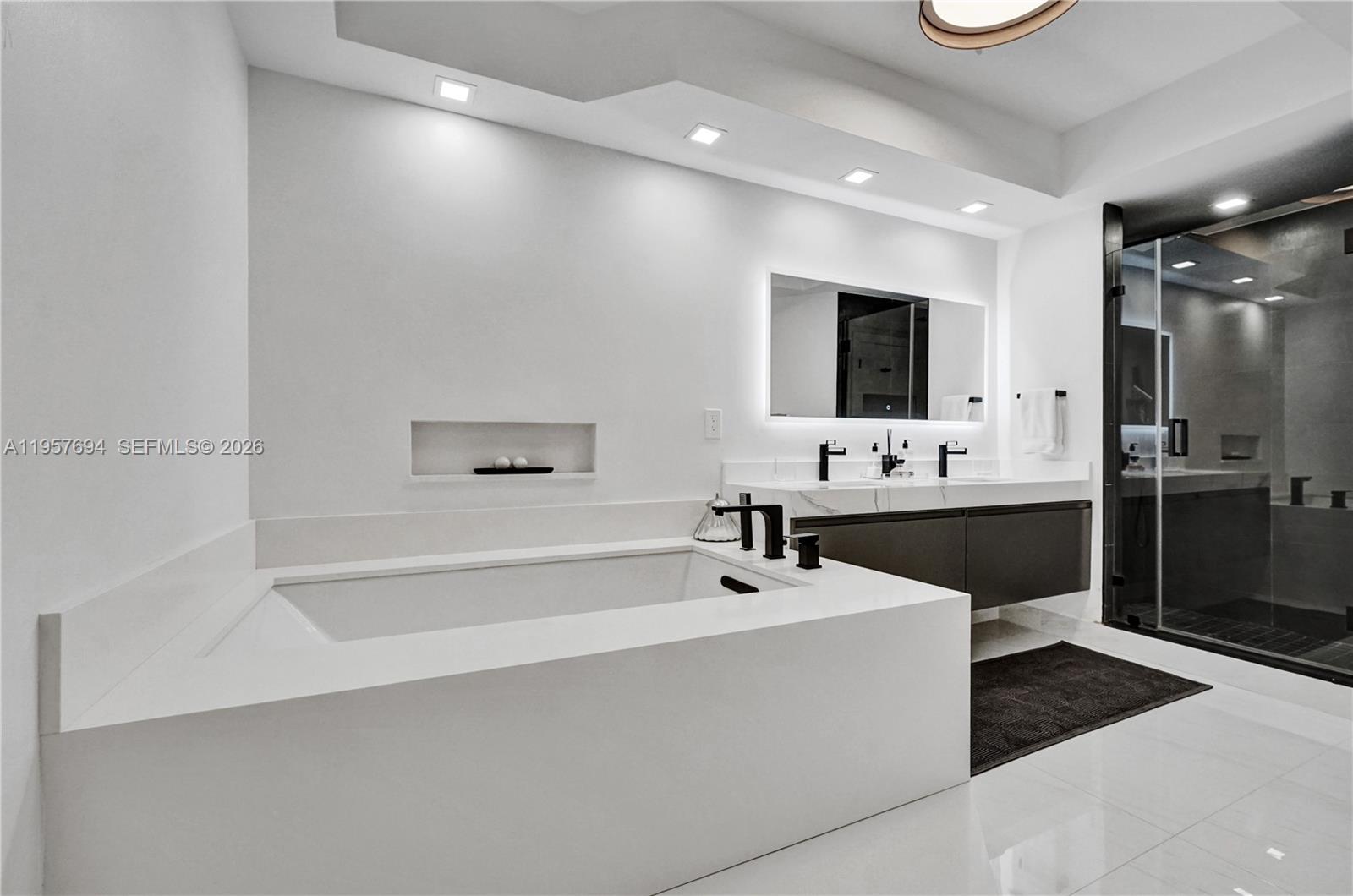 20281 E Country Club Dr # 1503