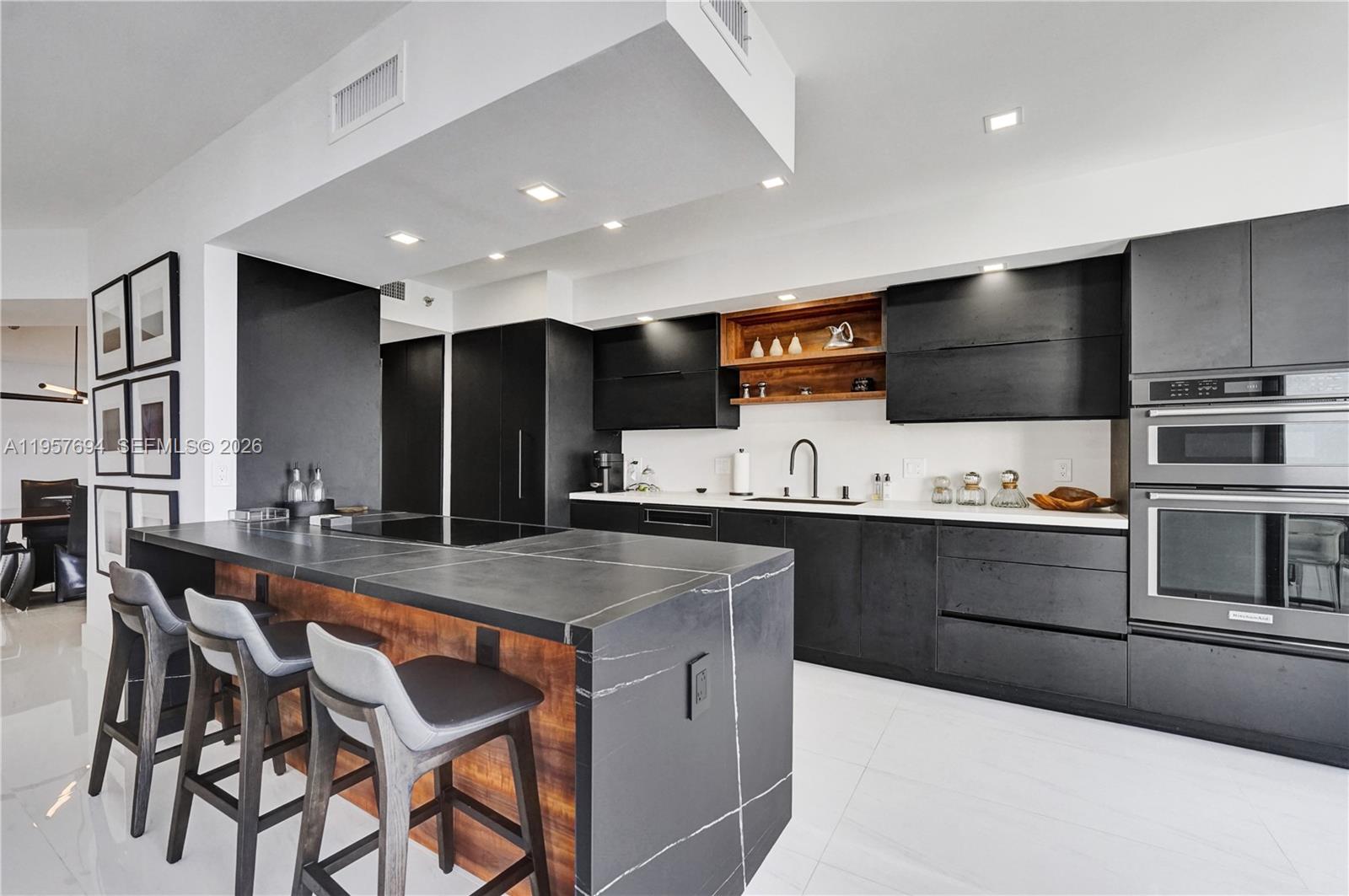 20281 E Country Club Dr # 1503