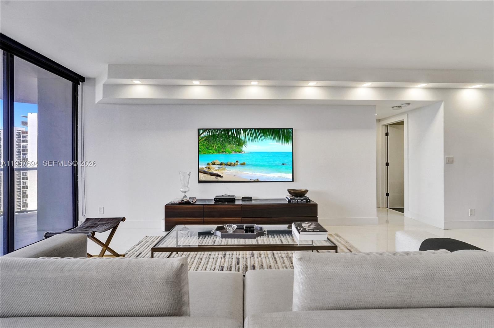 20281 E Country Club Dr # 1503