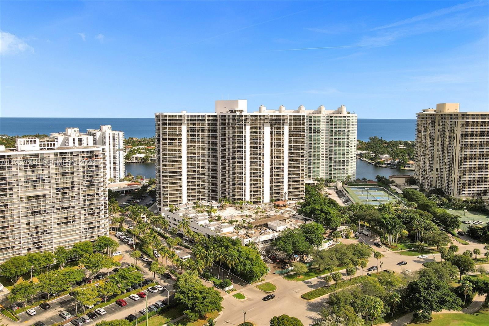 20281 E Country Club Dr # 1503