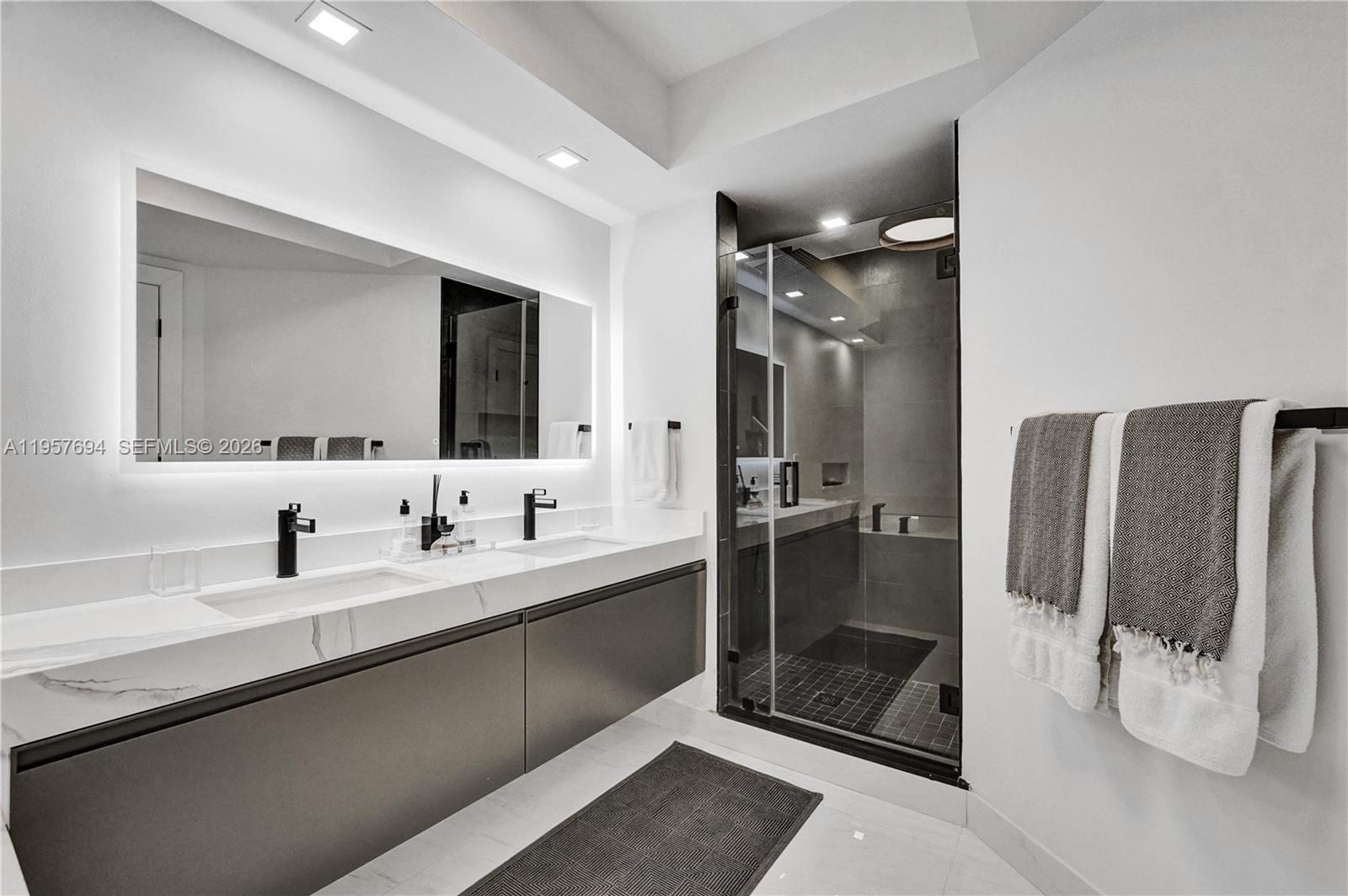 20281 E Country Club Dr # 1503