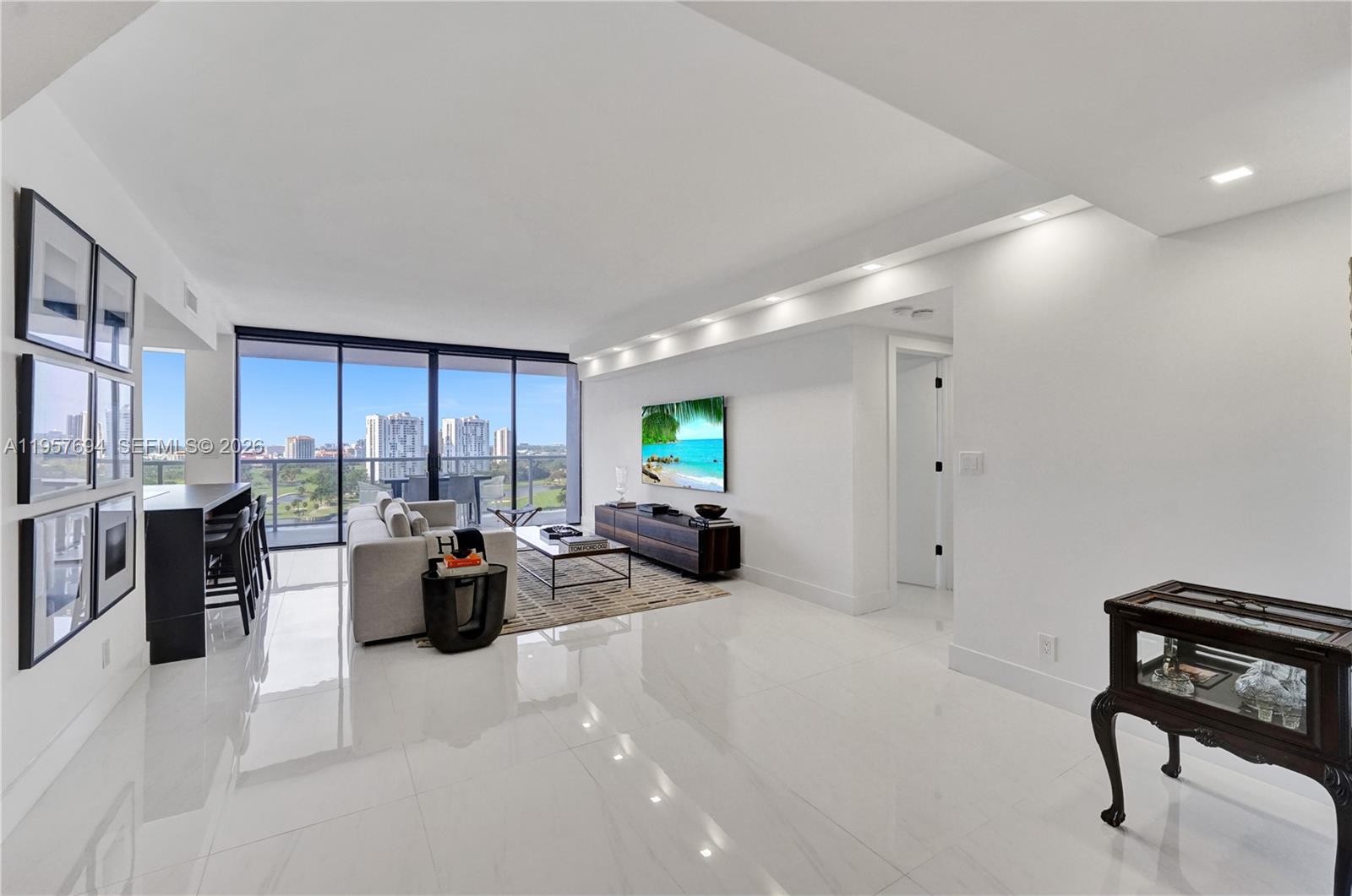 20281 E Country Club Dr # 1503