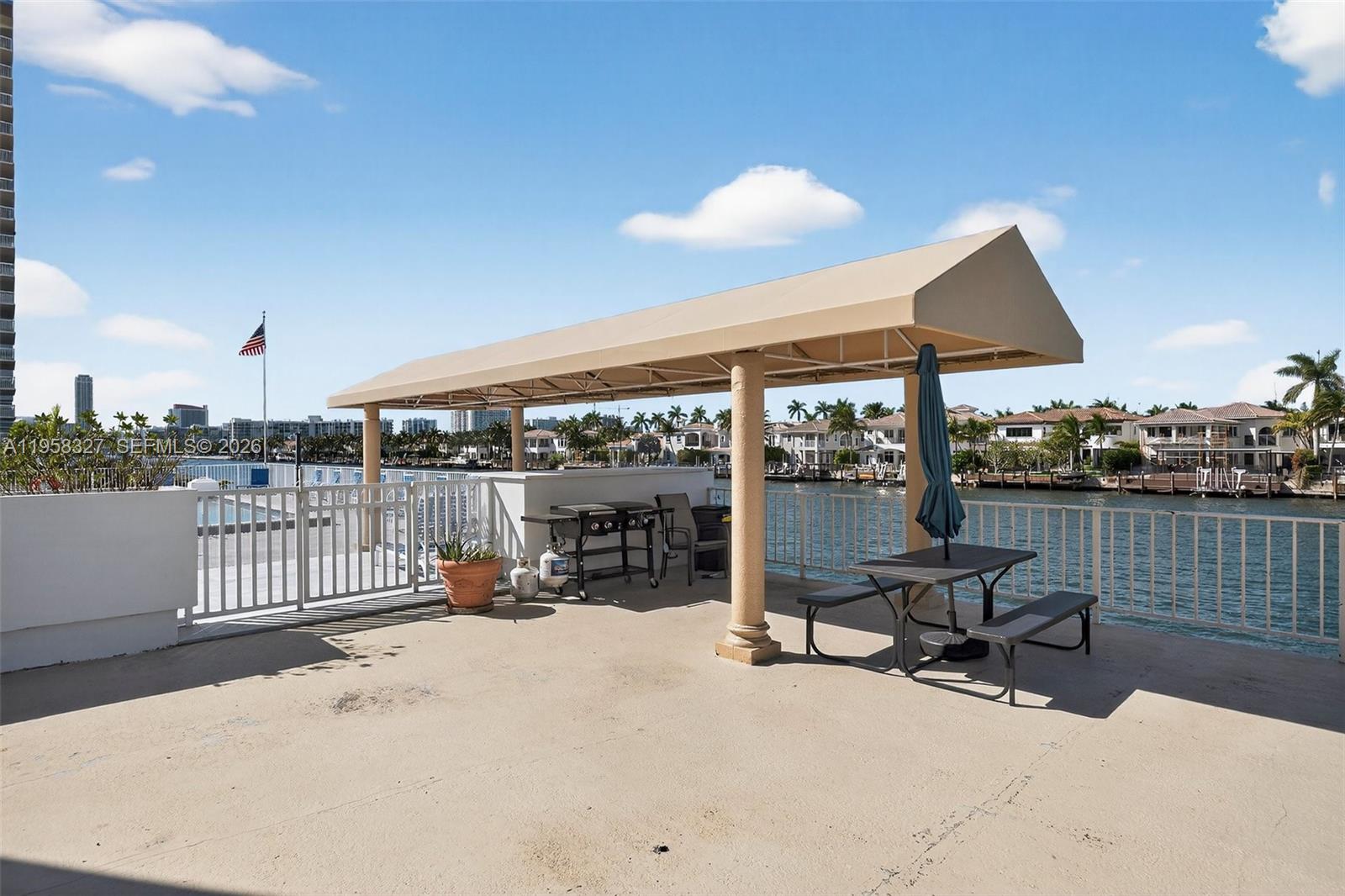 1410 S Ocean Dr # 808