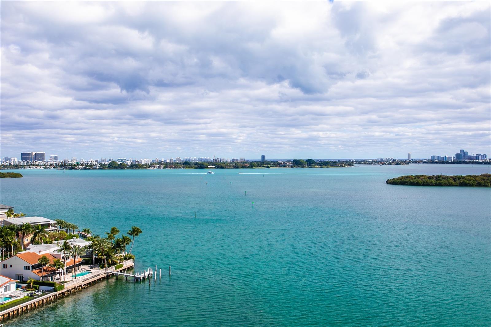 1800 NE 114th St # 1704