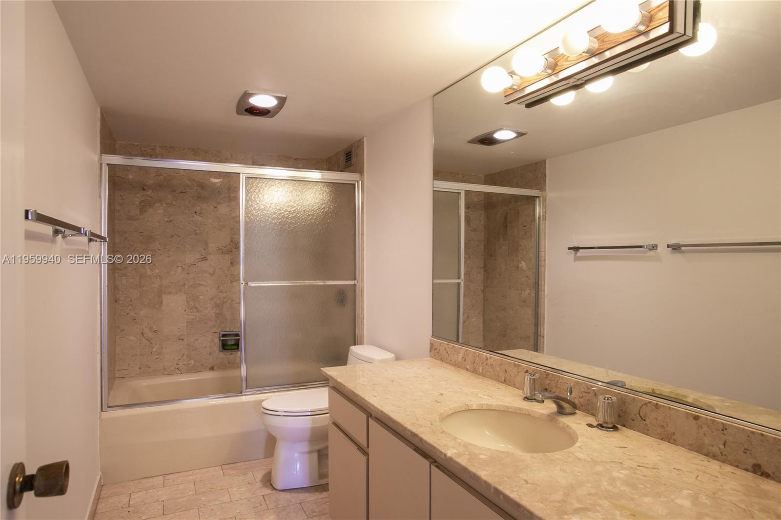 1800 NE 114th St # 1704