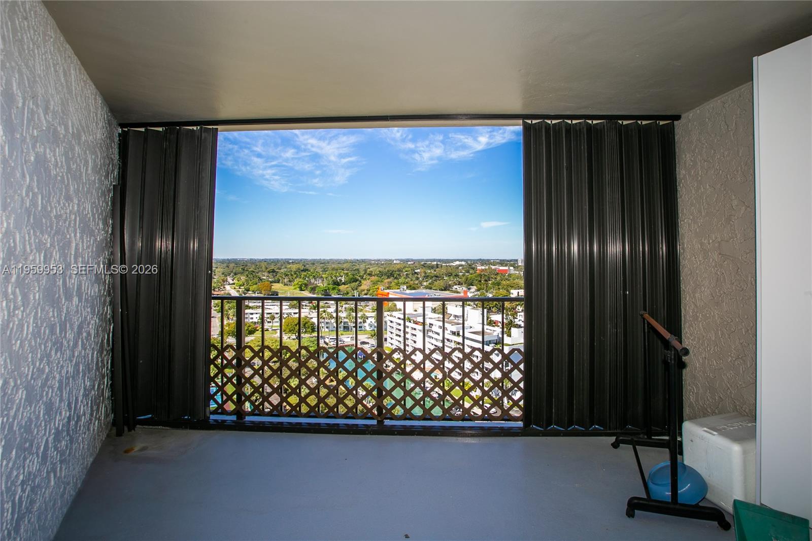 1800 NE 114th St # 1810