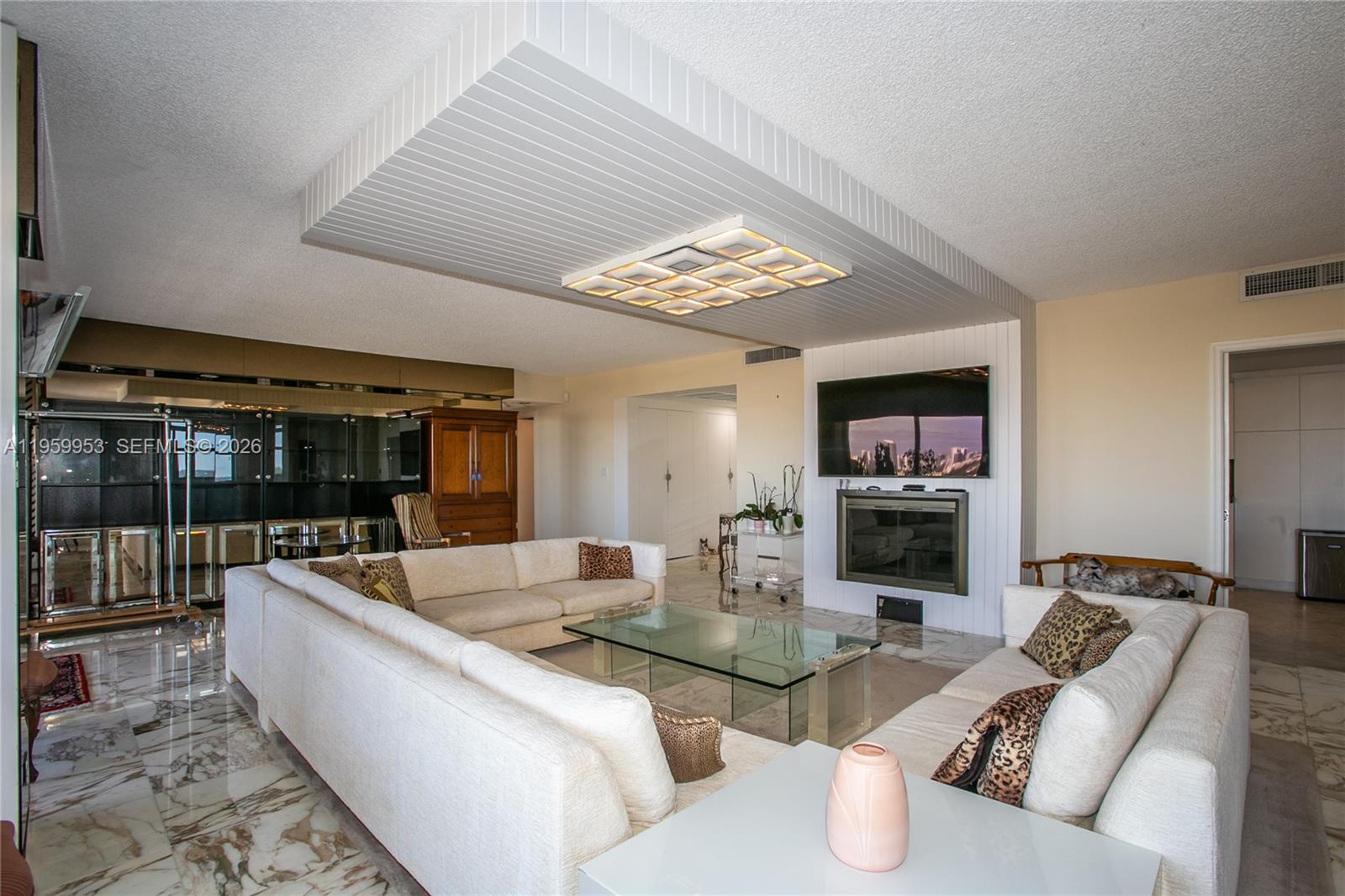 1800 NE 114th St # 1810