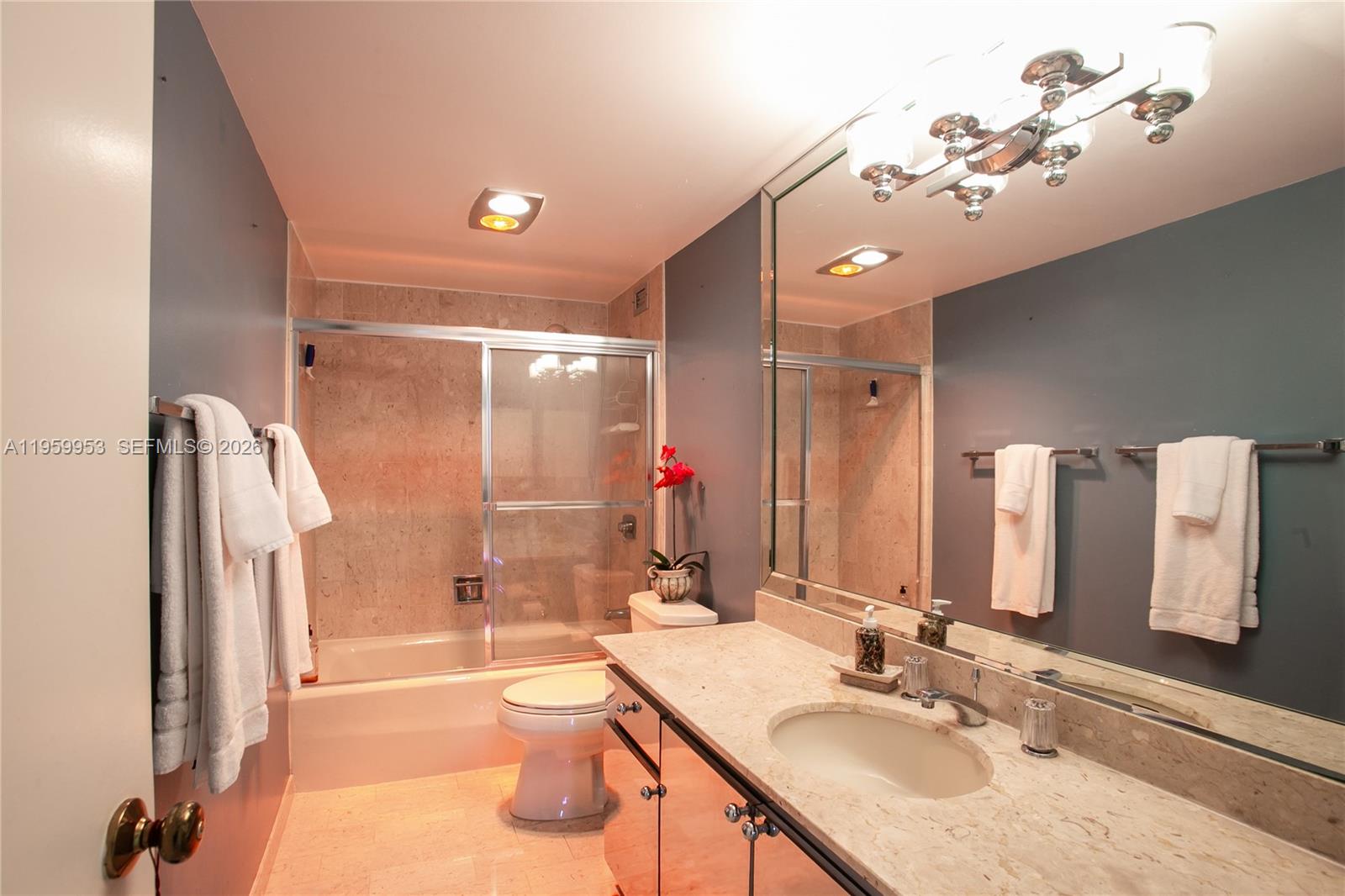 1800 NE 114th St # 1810