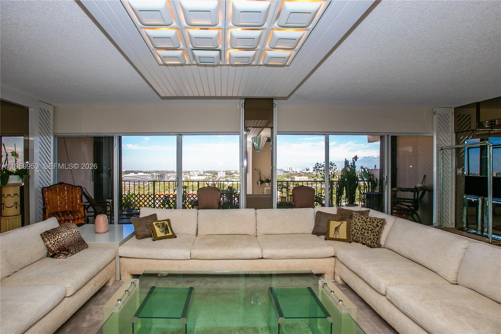 1800 NE 114th St # 1810