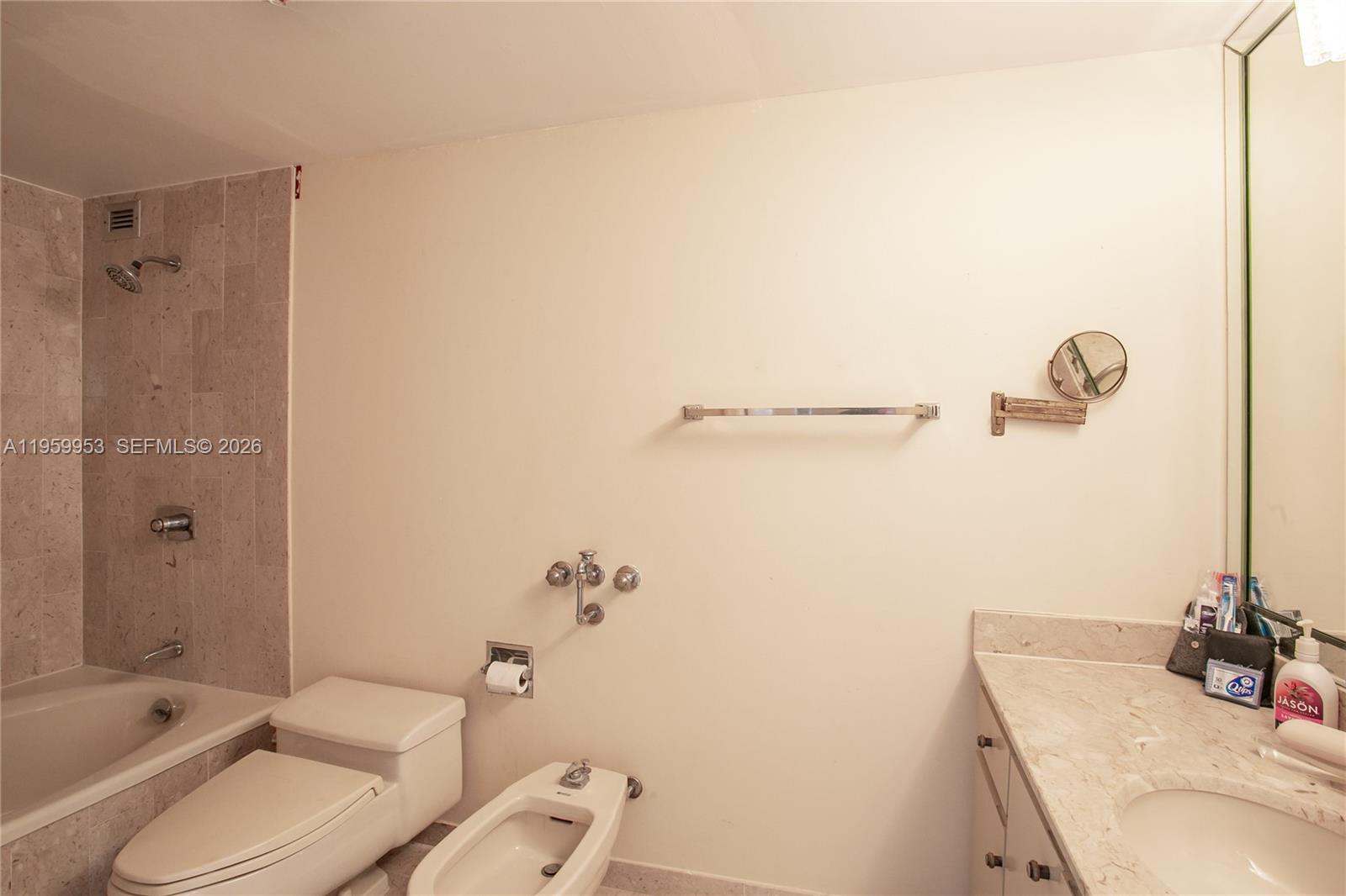 1800 NE 114th St # 1810