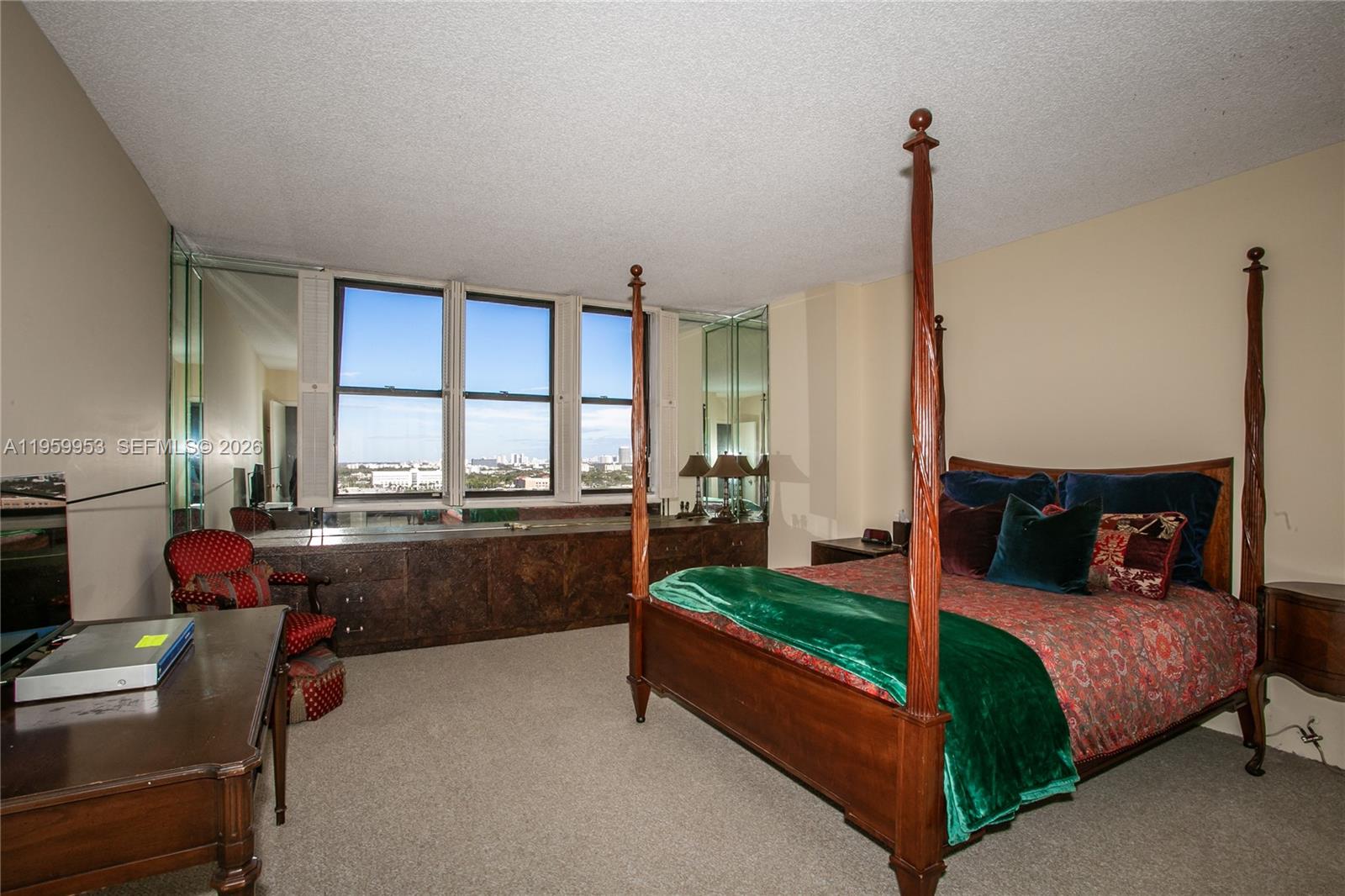 1800 NE 114th St # 1810