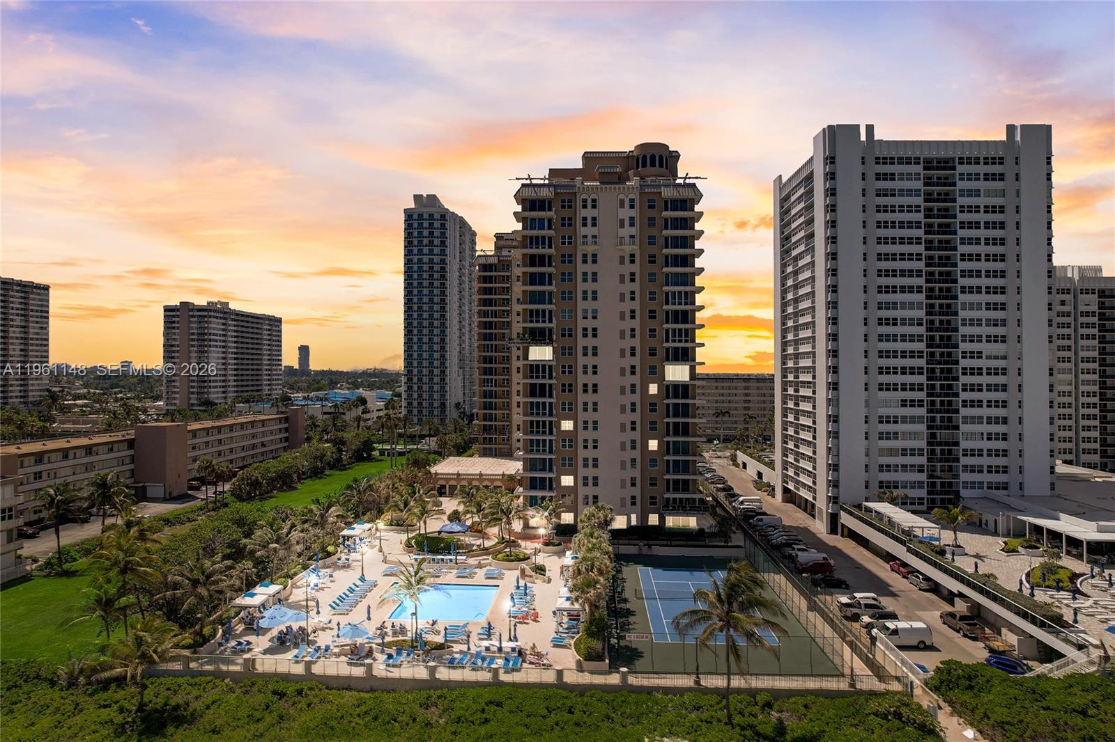 1920 S Ocean Dr # 17D