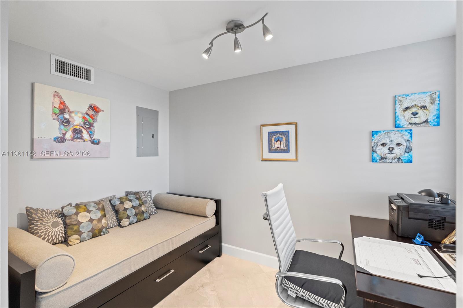 1920 S Ocean Dr # 17D