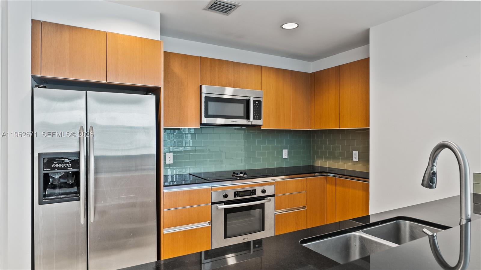 1050 Brickell Ave # 2620