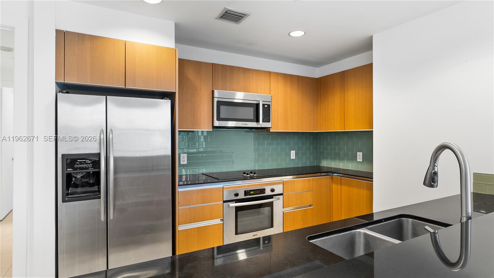 1050 Brickell Ave # 2620