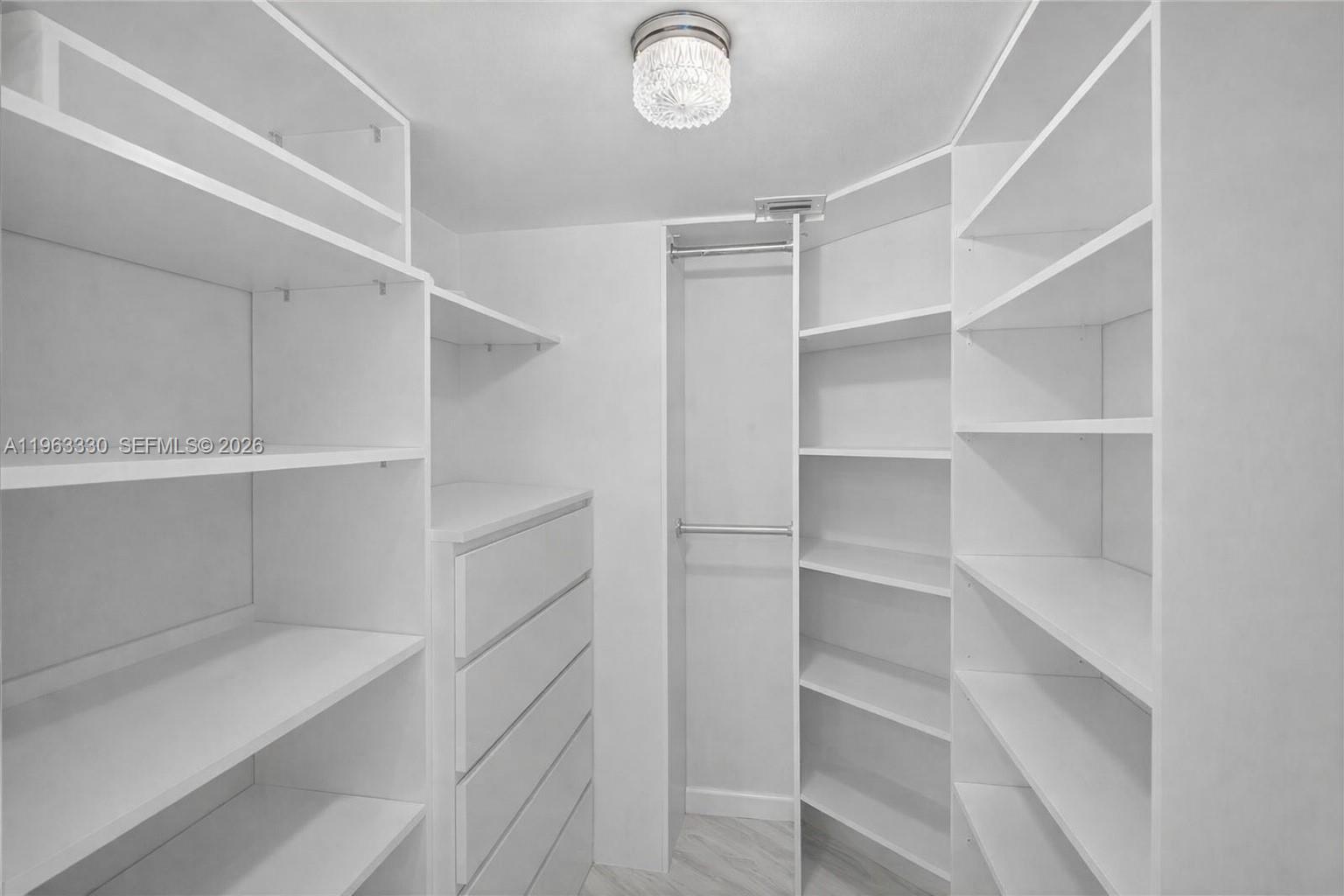 3530 Mystic Pointe Dr # 2202