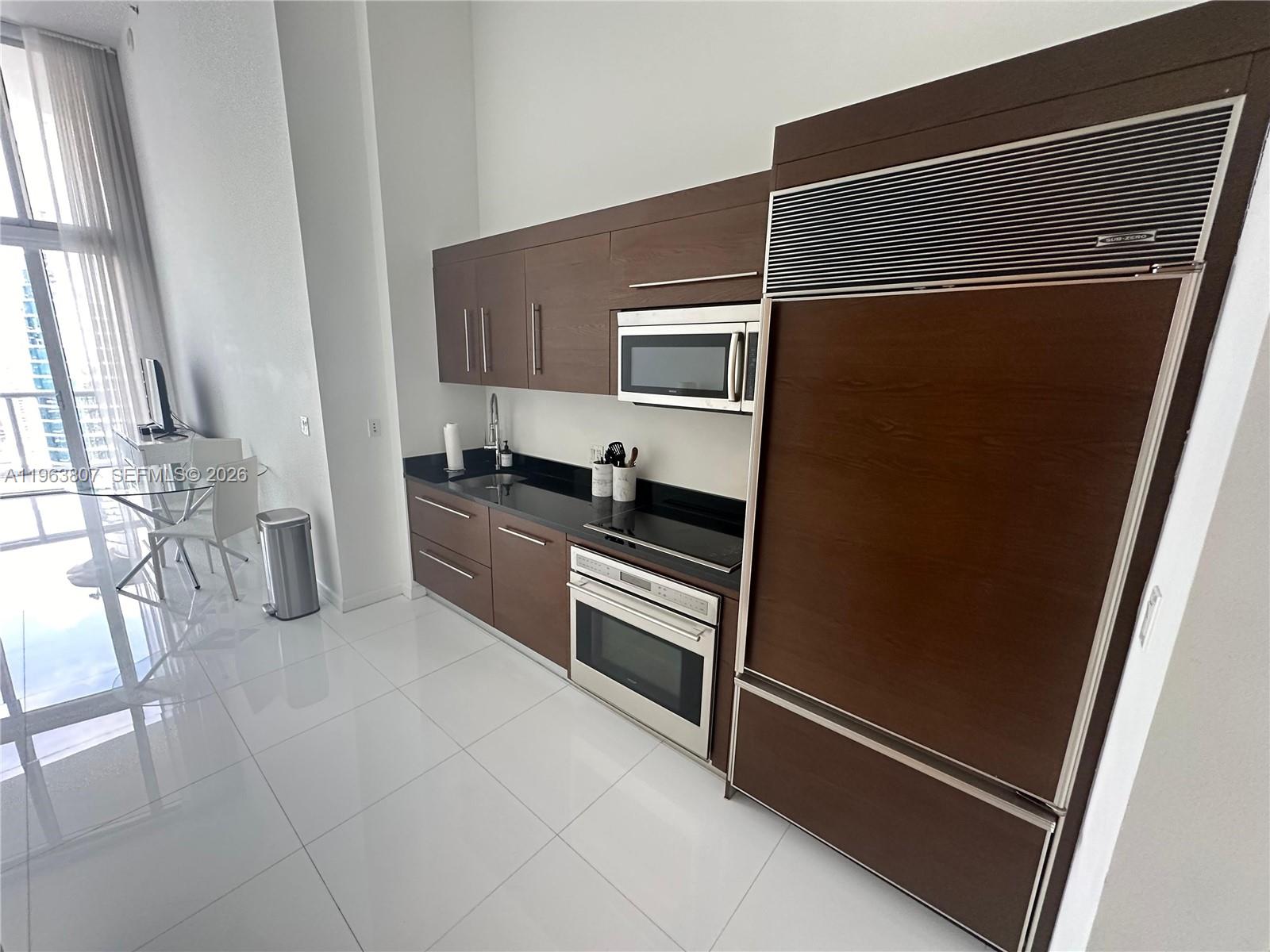 475 Brickell Ave # 4110