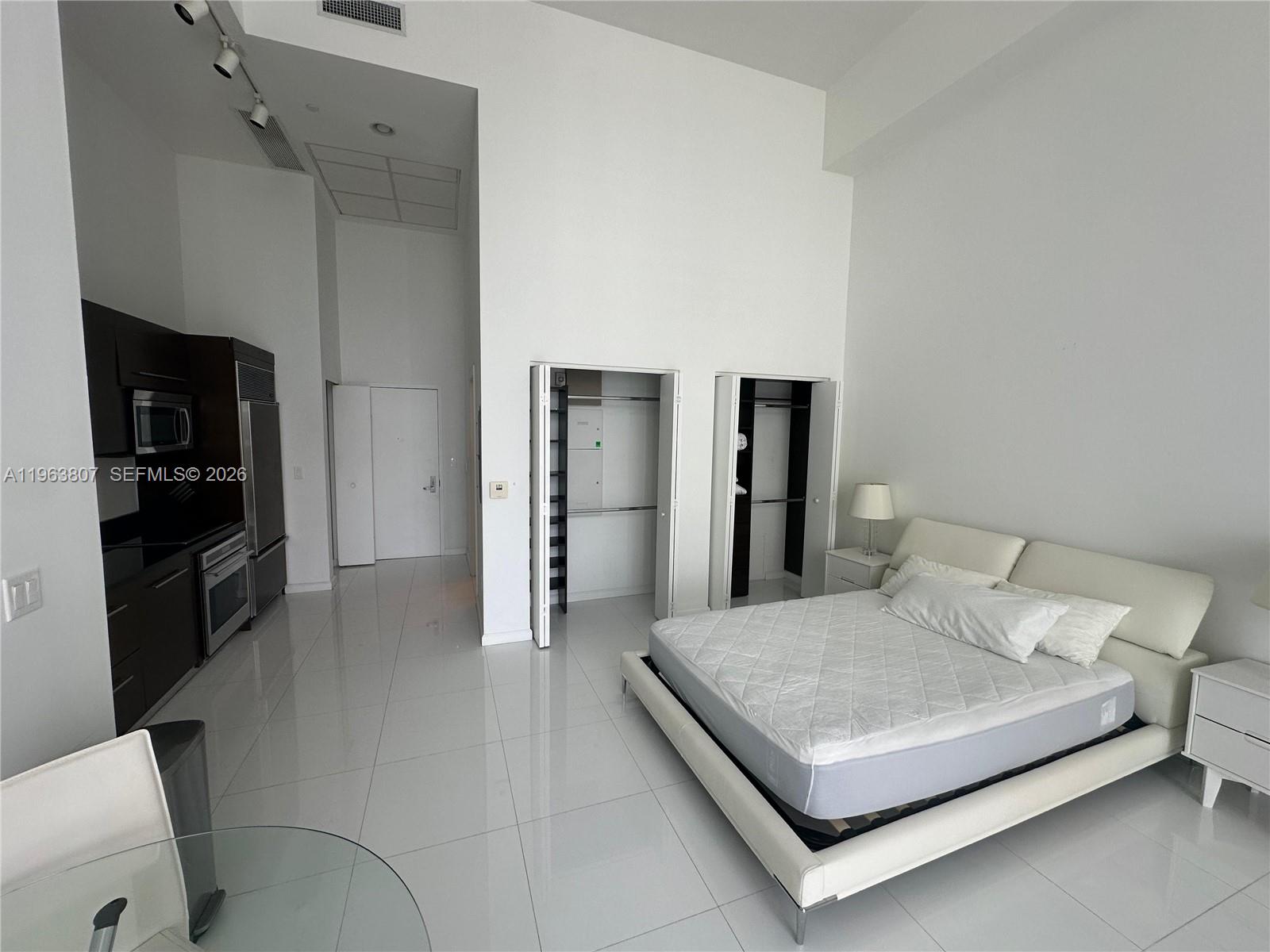 475 Brickell Ave # 4110