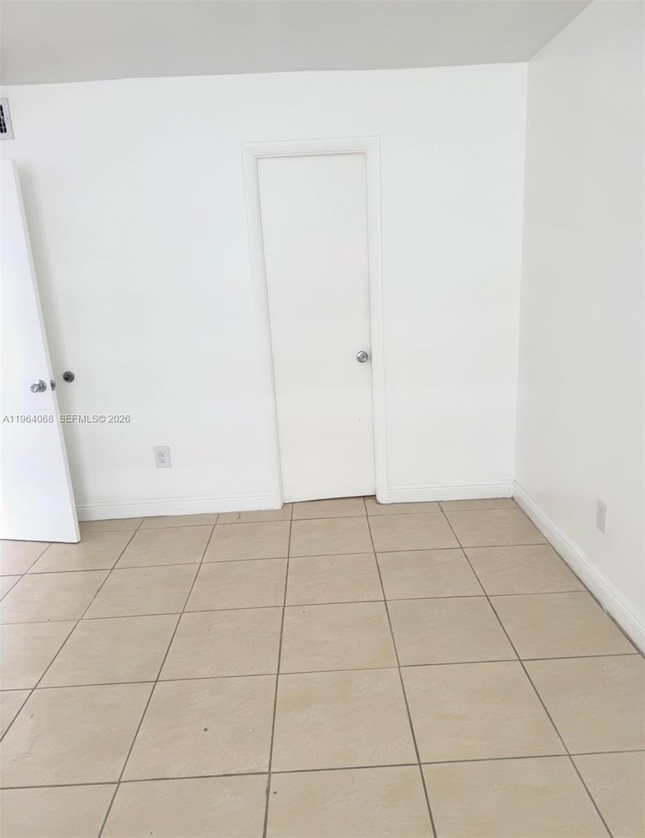 494 NW 165th St Rd # 508 Unit: C-508
