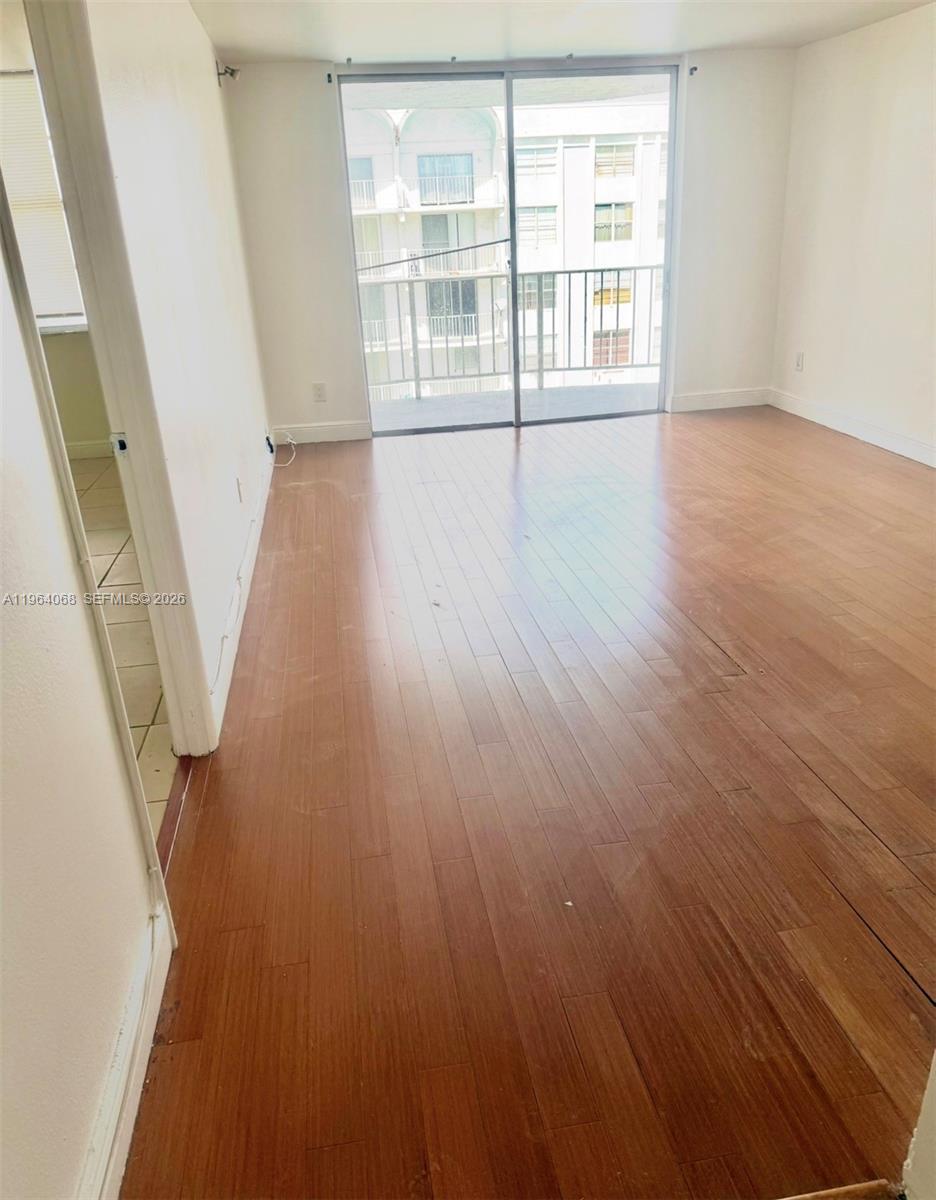 494 NW 165th St Rd # 508 Unit: C-508