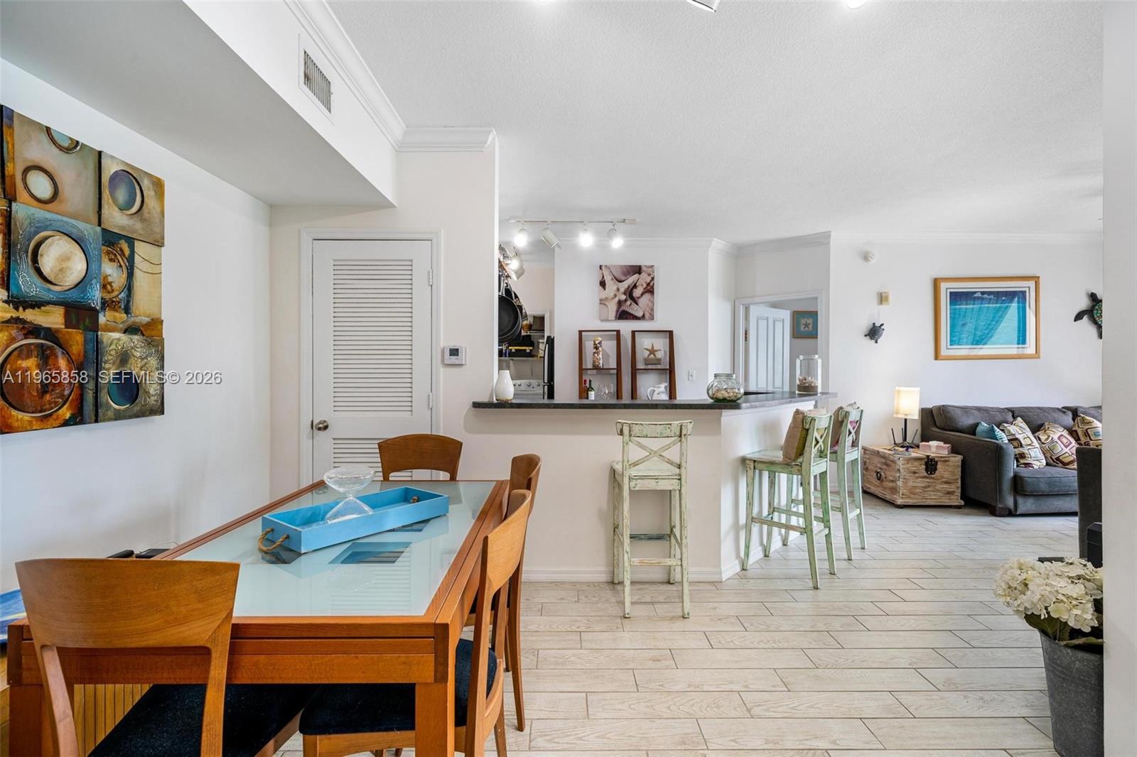 9172 Collins Ave # 210