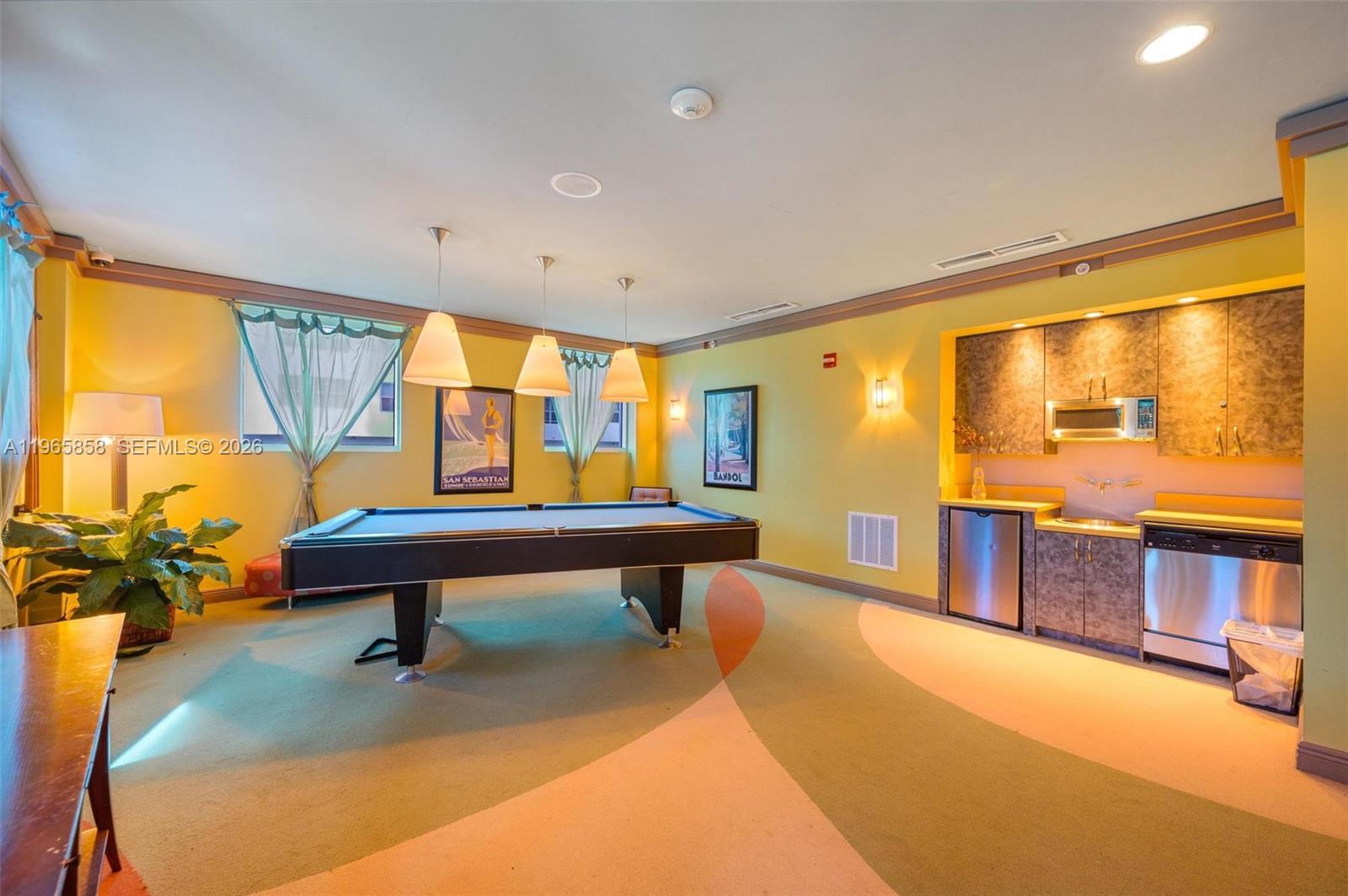 9172 Collins Ave # 210