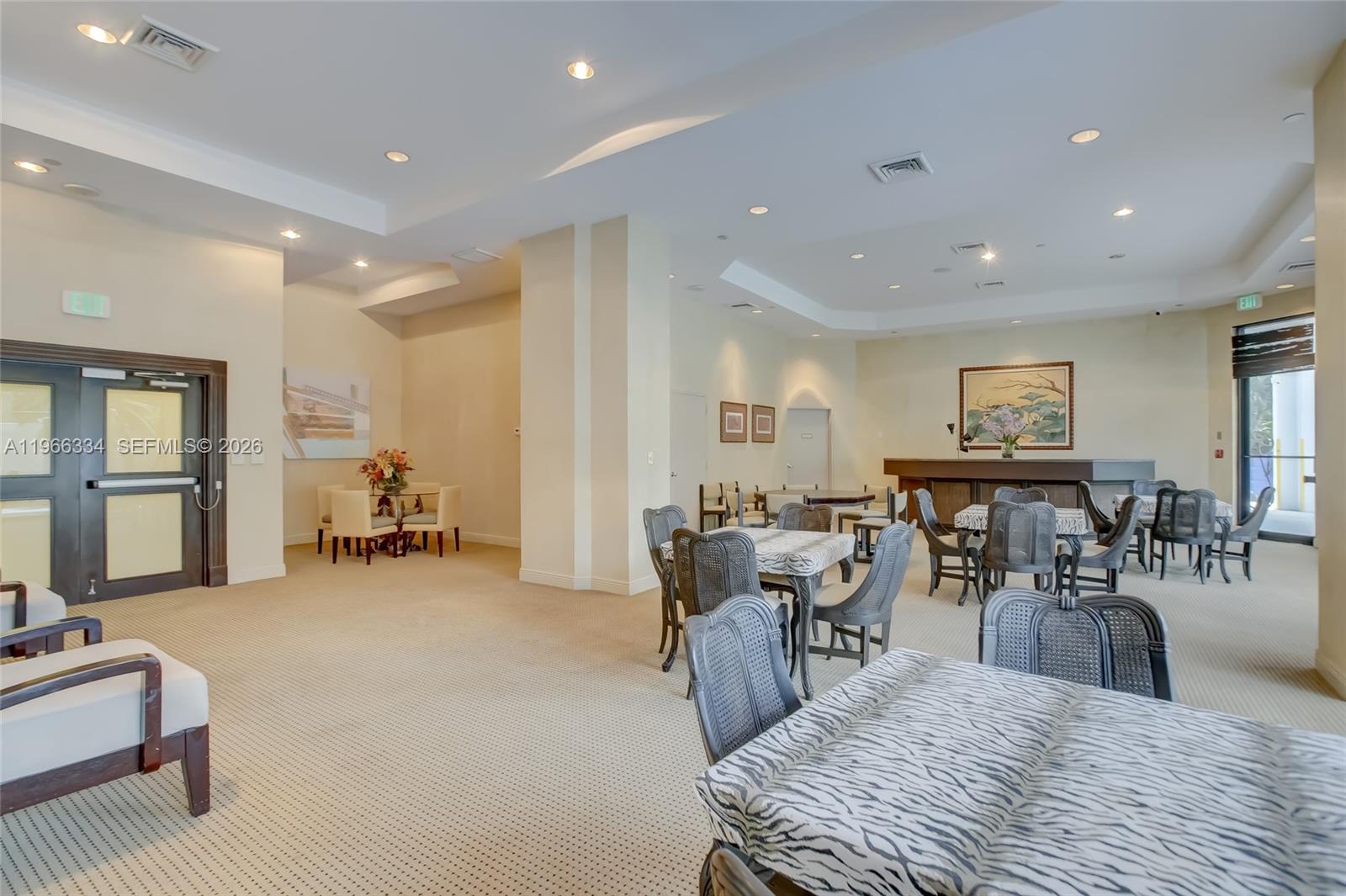 3600 Yacht Club Dr # 703